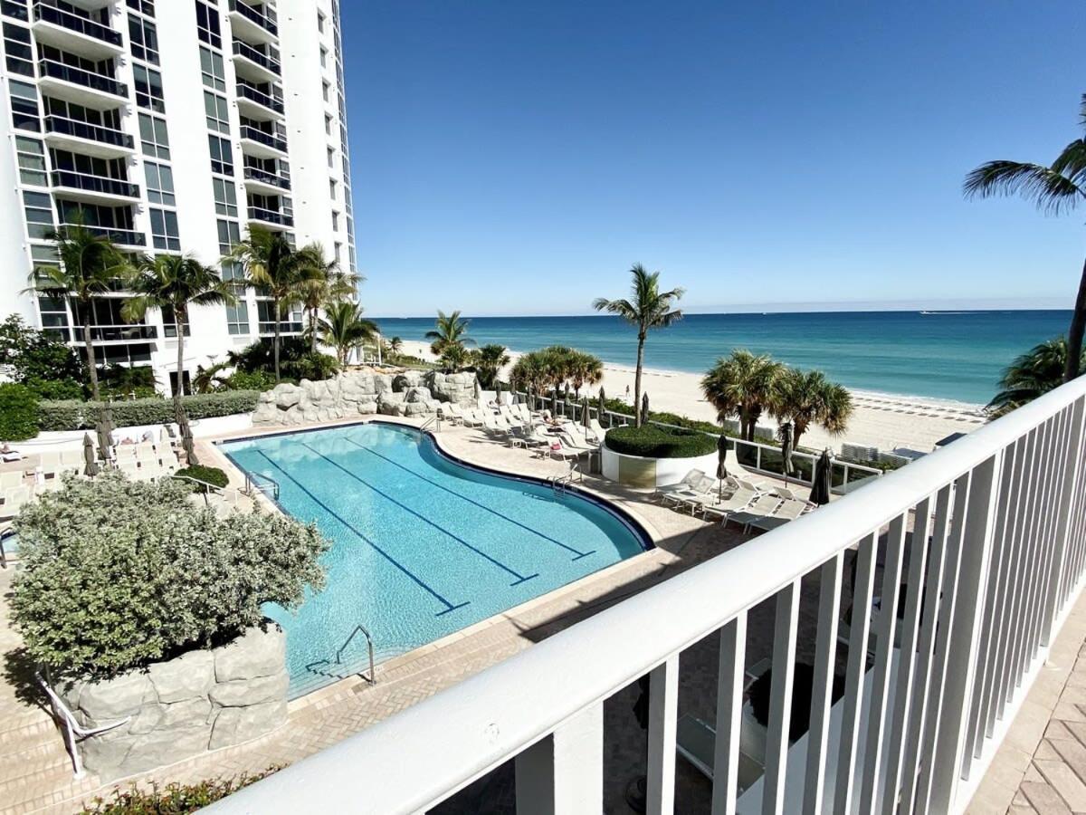 Trump International Resort By Zen Vacation Rentals ميامي بيتش المظهر الخارجي الصورة