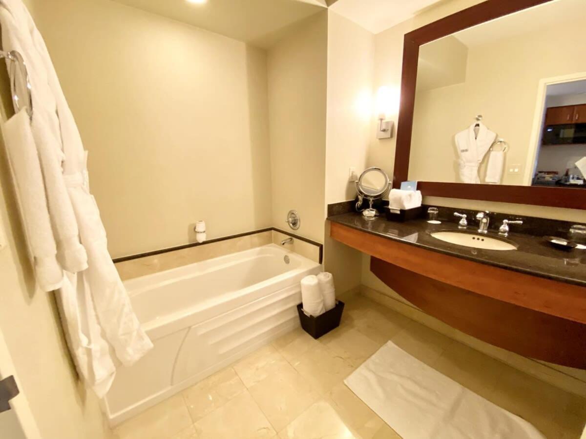Trump International Resort By Zen Vacation Rentals ميامي بيتش المظهر الخارجي الصورة