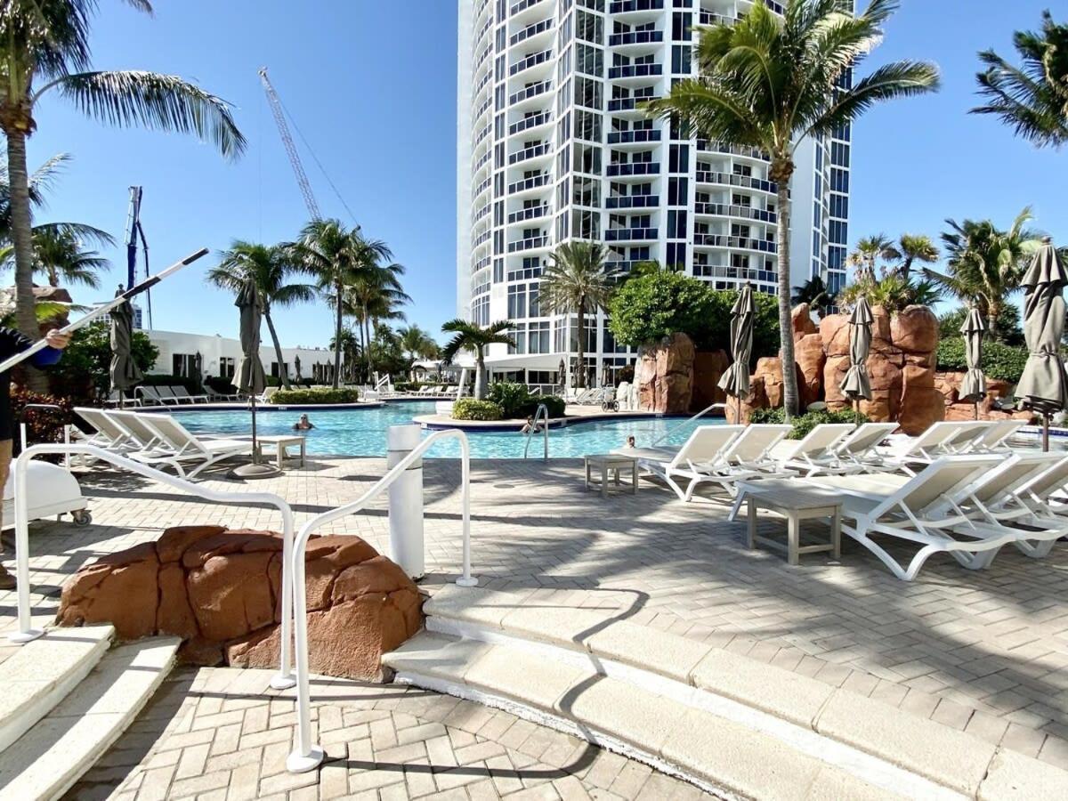 Trump International Resort By Zen Vacation Rentals ميامي بيتش المظهر الخارجي الصورة